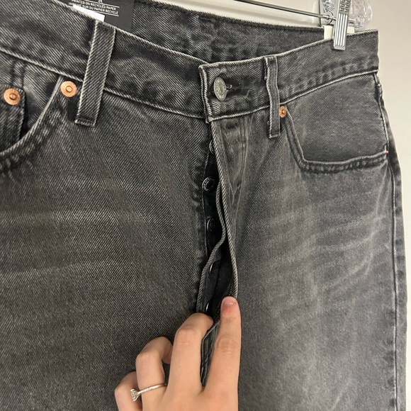 Levi’s 501 ‘81 High Rise Grey Jeans - Picture 2 of 5